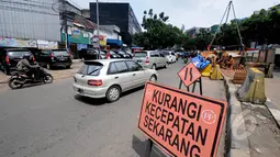 Jalan layang non tol yang akan dibangun di koridor ini hanya sepanjang 9,4 kilometer dari Ciledug hingga Jl Pierre Tendean, Jakarta, Sabtu (15/2/2015). (Liputan6.com/Herman Zakharia)