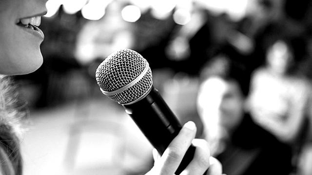 Ilustrasi Public Speaking