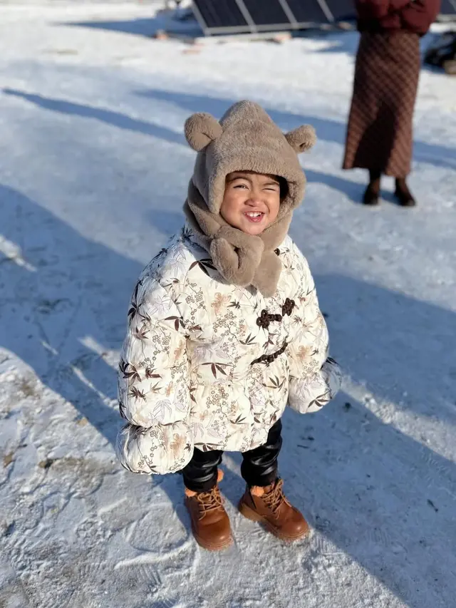 Gaya Modis Anak Artis yang Mencuri Perhatian di Liburan Musim Dingin dari Ameena-Azura Putri Aurel Hermasyah hingga Moana Putri Ria Ricis