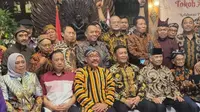 Perkumpulan Perantau Jawa Tengah (PJT) menggelar sarasehan tokoh asal Jawa Tengah dengan Tema 'Kolaborasi Perantau Demi Membantu Sesama dan Memajukan Jawa Tengah', di Rumah Joglo Jenderal TNI Purnawirawan Wiranto, Cipayung. (Istimewa)