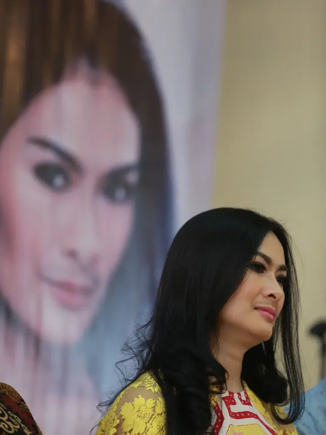 [Bintang] Iis Dahlia