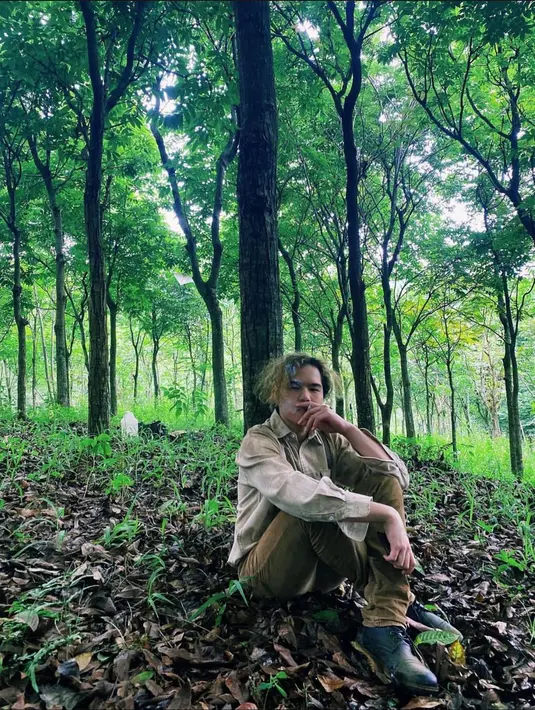 Lebih lanjut Maia Estianty memberikan nasihat bahwa tidak apa-apa jika memang Dul Jaelani ingin menikah muda. Terpenting sudah tercukupi secara finansial. Apalagi Dul sebagai laki-laki yang harus bertanggung jawab atas keluarganya kelak. (Instagram/duljaelani)