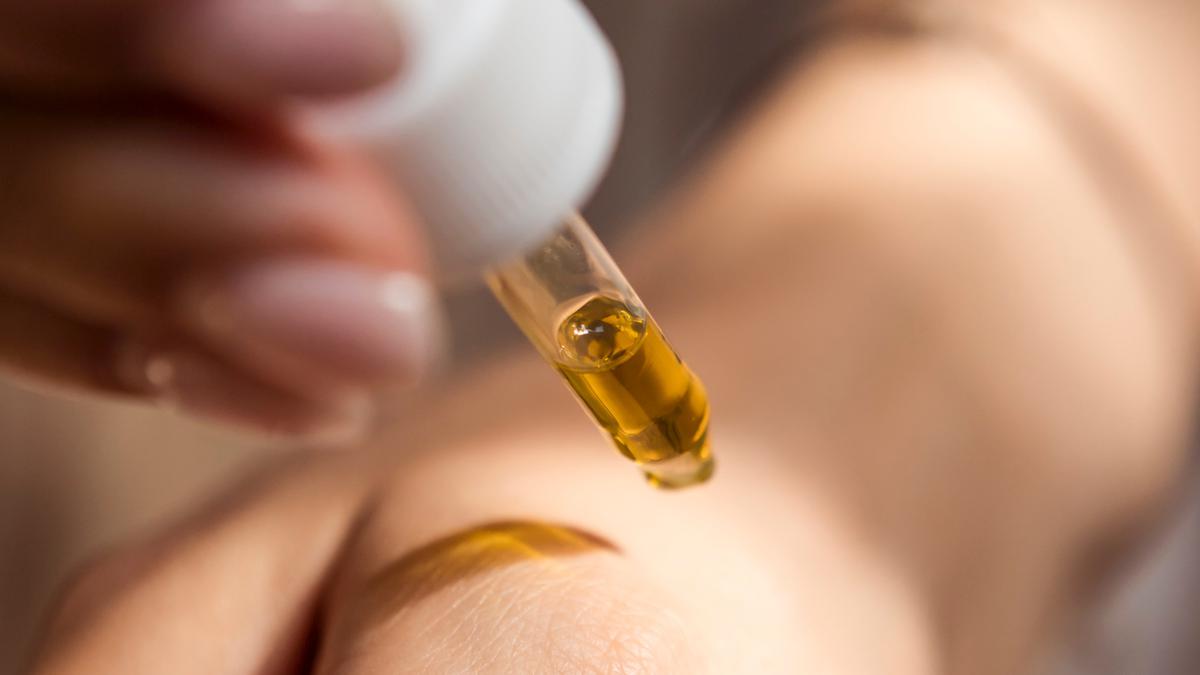 Kapan Remaja Sebaiknya Mulai Pakai Serum Wajah untuk Kulit Optimal? Berikut Jawabannya