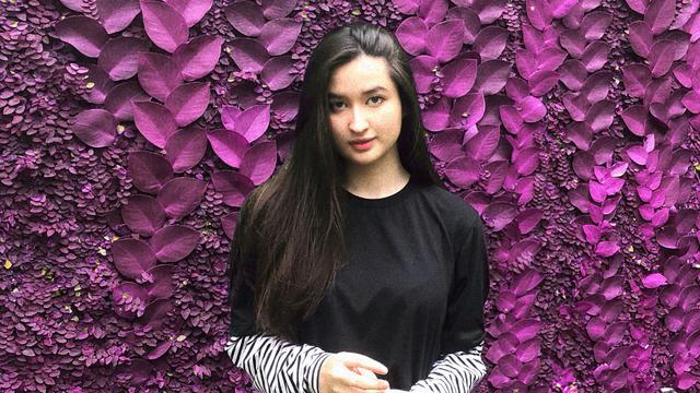 [Bintang] Stephanie Poetry Dougherty