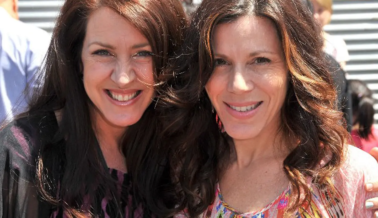 Terkait anak-anak, ibu, dan usia menjadi bahan pembicaraan mereka. Bicara soal usia, mengingat Carrie belum lama ini berulang tahun dan memasuki usia 60 tahun. (AFP/Bintang.com)