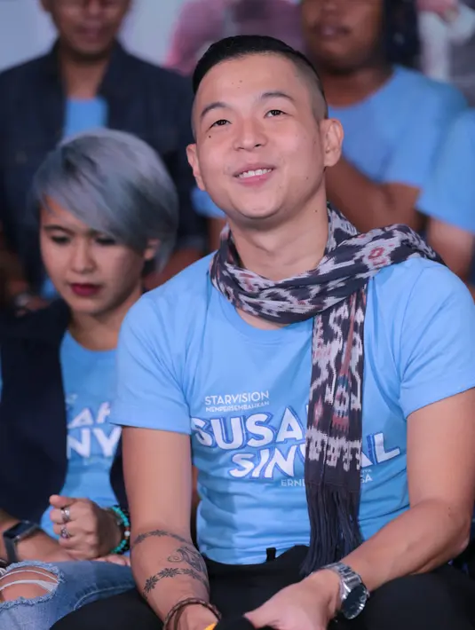 "Soalnya dia orangnya ribet gitu kan, dia akan berusaha sekuat mungkin supaya hasil akhirnya itu enggak ada penyesalan, Ernest tuh gitu," tandasnya (Adrian Putra/Bintang.com)