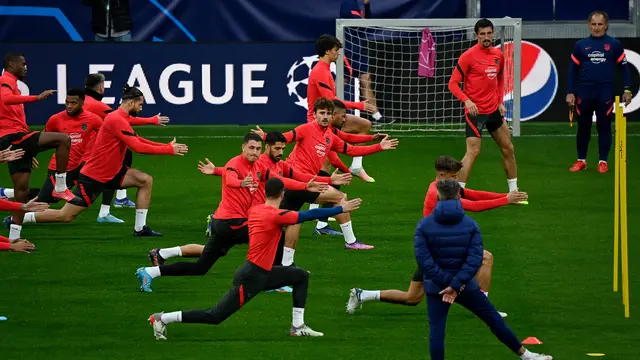 Latihan Atletico Madrid Jelang Manchester United