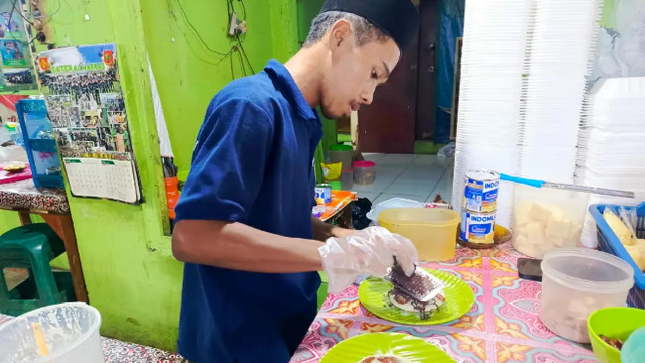 Kiprah Kang Dyan, Pria Asal Purwakarta yang Memodif Kue Serabi Jadi Kuliner Ngangenin