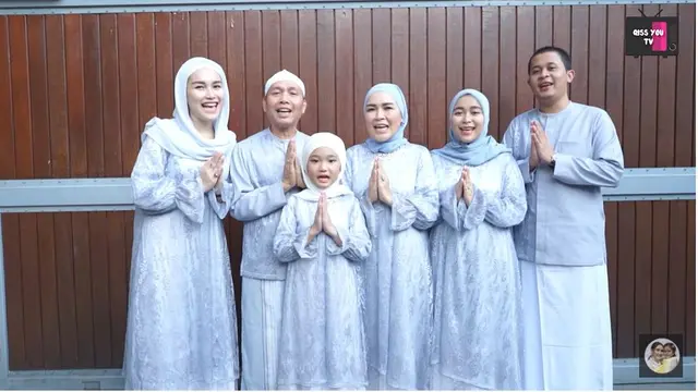 Kurban 3 Sapi, Ini 6 Potret Suasana Rumah Ayu Ting Ting Rayakan Idul Adha 2022