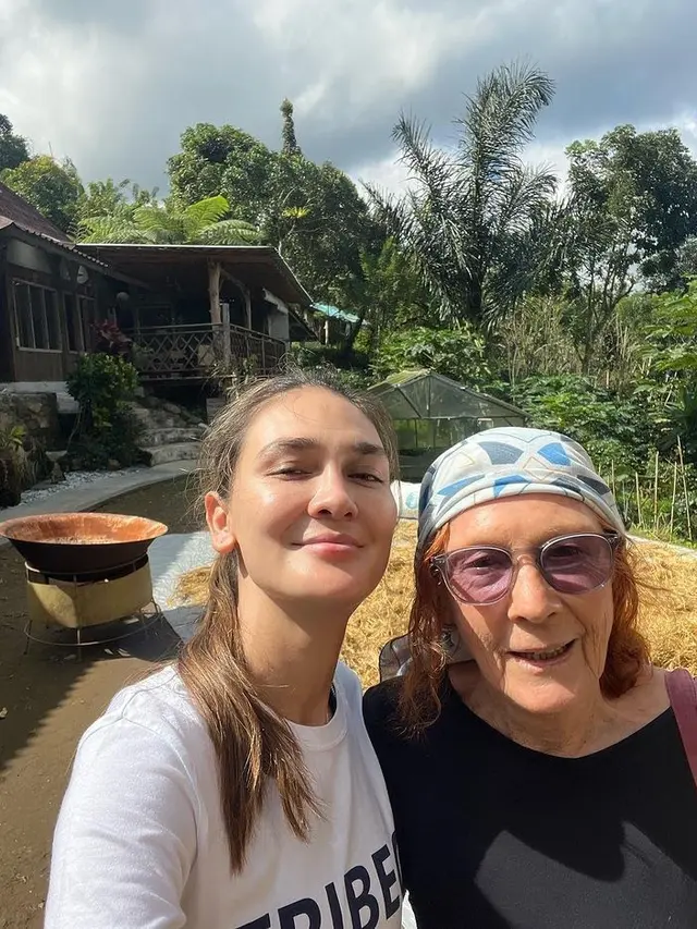 8 Potret Luna Maya saat Tanpa Makeup, Mengaku Percaya Diri dan Tak Malu