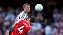 Kemenangan ini membuat Arsenal kembali memuncaki klasemen Premier League dengan raihan 73 poin. Sementara Newcastle harus puas tertahan di peringkat 14 dengan raihan 42 poin. (AP Photo/Ian Walton)