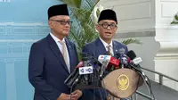 Menteri Haji (Menhaj) Mochamad Irfan Yusuf dan Wakil Menteri Haji Dahnil Anzar Simanjuntak menemui Presiden Prabowo Subianto di Istana Merdeka Jakarta. (Lizsa Egeham/Liputan6.com)