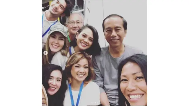 7 Kebersamaan Jokowi dengan Seleb Tanah Air, Dari Acara Resmi Hingga Nge-Vlog
