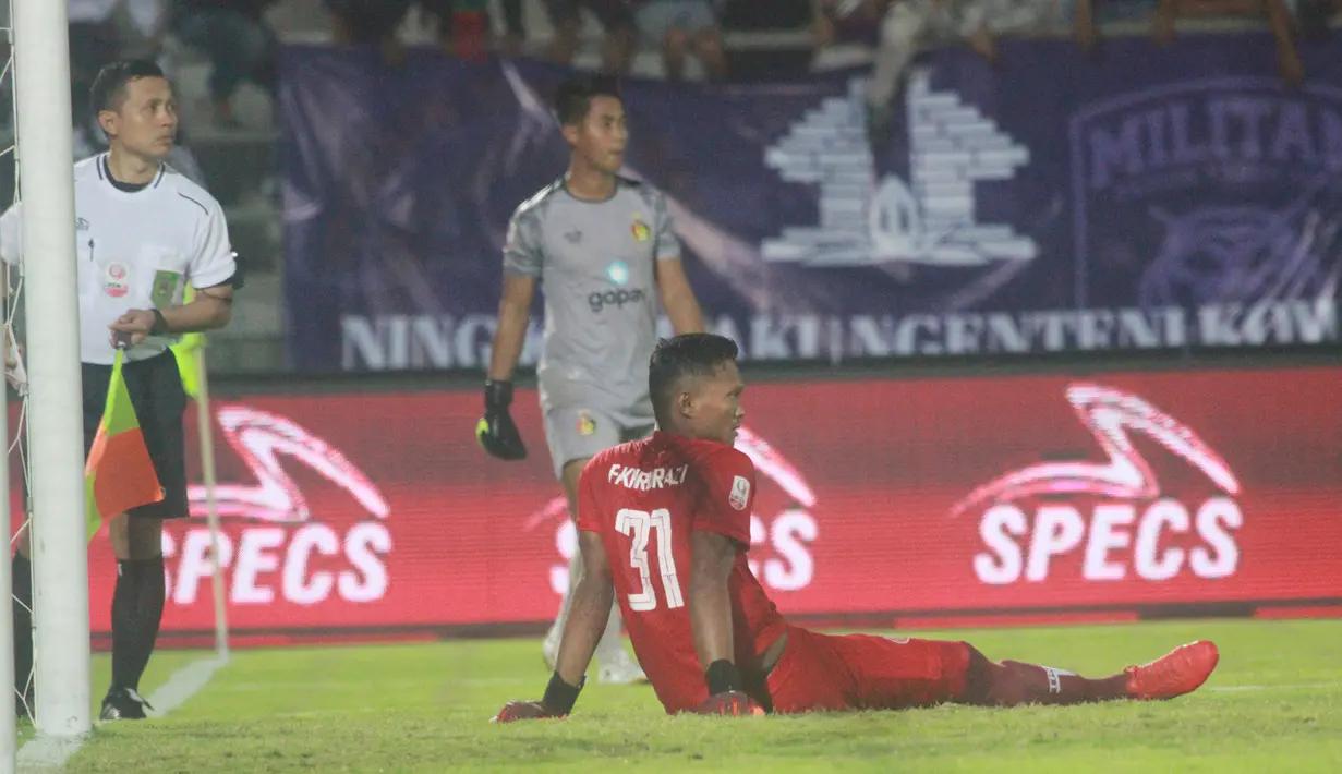 Musim depan Persik Kediri kembali ke habitatnya yakni kasta tertinggi sepak bola Indonesia, seperti yang mereka lakoni saat era 2000an awal. (Bola.com/Gatot Susetyo)