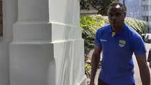 Bek naturalisasi Persib, Victor Igbonefo. (Bola.com/Erwin Snaz)