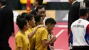 Tim sepak takraw putri Filipina merayakan kemenangan atas Indonesia yang memilih tak hadir dalam SEA GAMES 2017 di Titiwangsa Indoor Stadium, Kuala Lumpur, Malaysia, Senin (21/8). Indonesia dinyatakan kalah walk out (WO). (Liputan6.com/Faizal Fanani)