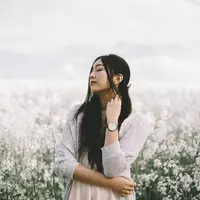 Menjadi unbothered artinya kamu memiliki kendali penuh atas bagaimana kamu ingin bereaksi. Foto: Henri Pham on Unsplash