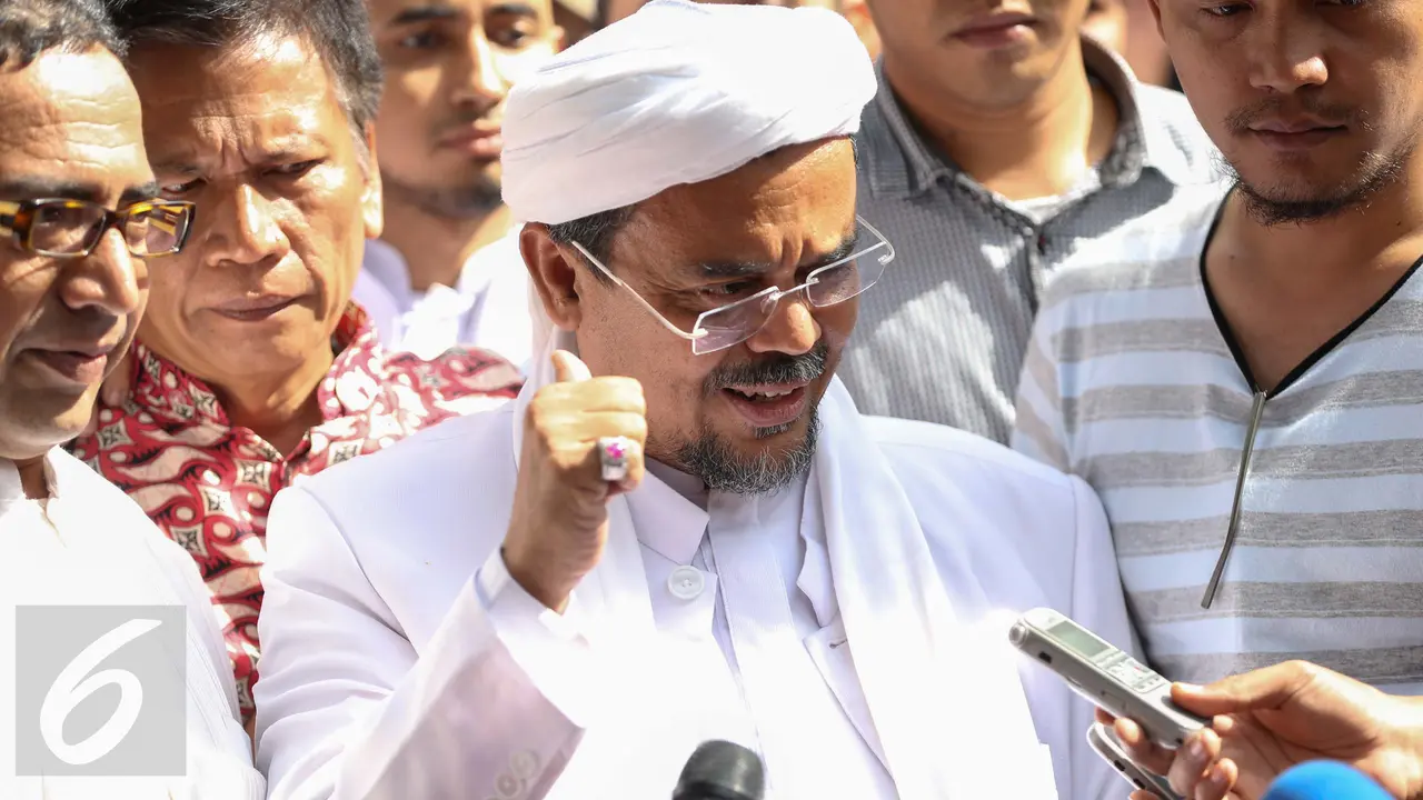 Rizieq Shihab bersaksi di sidang Ahok