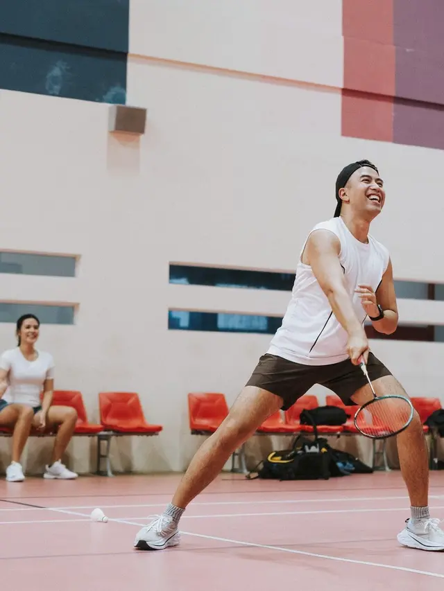 Greysia Polii Latih Badminton Raisa dan Vidi Aldiano