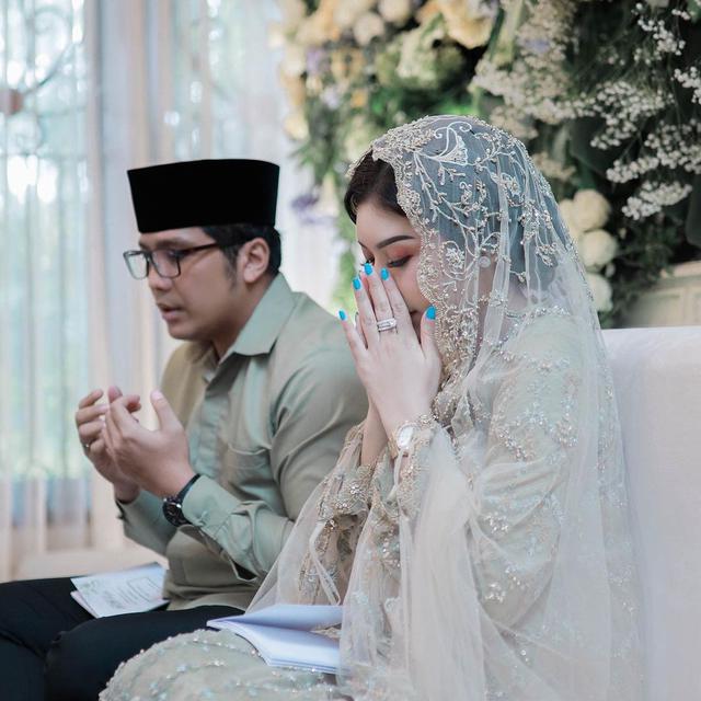 6 Momen Tasyakuran 4 Bulanan Kehamilan Rica Andriani, Berlangsung Khidmat