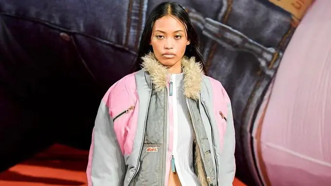 Tembus Milan Fashion Week, Ini 3 Fakta Model Nafa Salvana yang Direkrut di Warung Pecel Lele