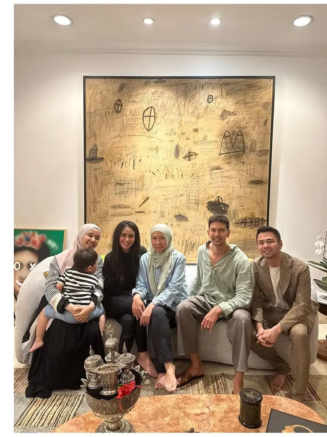 6 Potret Melly Goeslaw Kenang 19 Tahun BBB, Netizen Rindukan Laudya Cynthia Bella