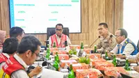 Menteri Perhubungan Budi Karya Sumadi, Minggu (19/3/2023), menggelar rapat koordinasi di Kantor Jasa Marga Km 70B Gerbang Tol Cikampek Utama. (Dok. Jasa Marga)