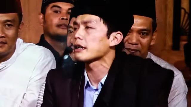 Gus Iqdam mengisi pengajian di kediaman Soimah (SS: YouTube El Leyla Official)