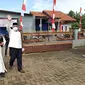 Wali Kota Depok Mohamad Idris usai mencoblos (Ady Anugrahadi)