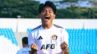 Selebrasi gelandang serang Persik Kediri, Zanadin Fariz usai membobol gawang Arema FC dalam laga pekan ketiga BRI Super League 2026/2026 di Stadion Kanjuruhan, Malang, Jawa Timur, Jumat (18/9/2026). (Dok. Persik)