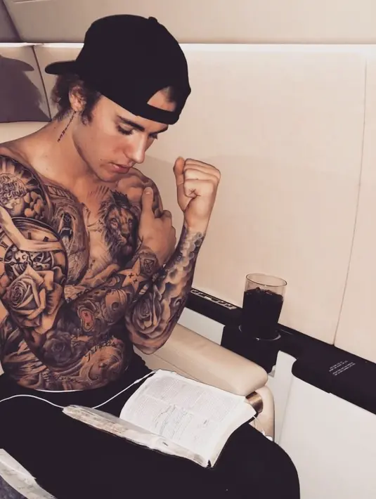 Namun kini Justin Bieber pun berusaha untuk berubah. Ia bahkan menjadi pribadi yang lebih religius dibandingkan sebelumnya. (instagram/JustinBieber)