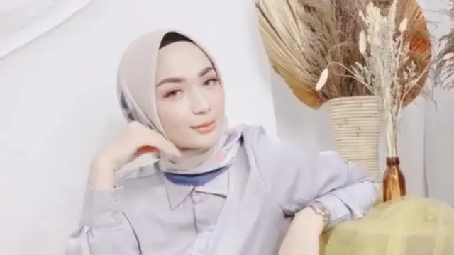Punya Bisnis Fashion, Ini 6 Pastel Look Hijab Ala Imel PC yang Bisa Ditiru