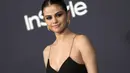 "Sesuatu yang sangat membuatku banga adalah persahabatan yang kuat antara aku dan The Weeknd," ujar Selena seperti yang dilansir dari Cosmopolitan. (VALERIE MACON / AFP)