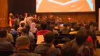 Iis Dahlia menyebut dirinya sebagai penyanyi dangdut senior, antusias dengan Indonesian Dangdut Awards yang akan segera berlangsung. Seperti apa ceritanya? Saksikan hanya di Starlite!