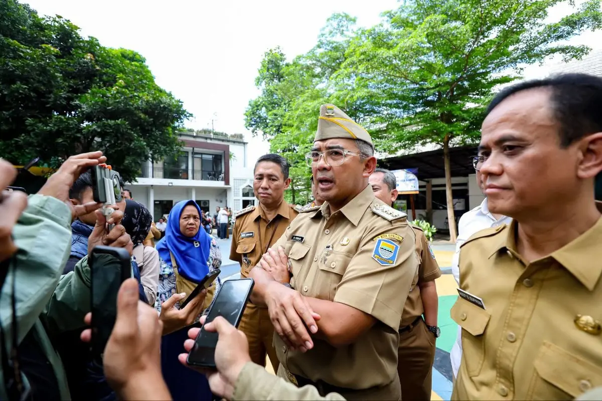 wali kota bandung muhammad farhan