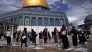 Di tengah berbagai konflik yang tengah terjadi dengan Israel, warga Palestina tetap bersukacita menyambut Ramadan tahun ini. (AP Photo/Mahmoud Illean)