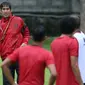Pelati Bali United, Stefano Teco, saat sesi latian di lapangan Tri Sakti, Denpasar. (Bola.com/Maheswara Putra)