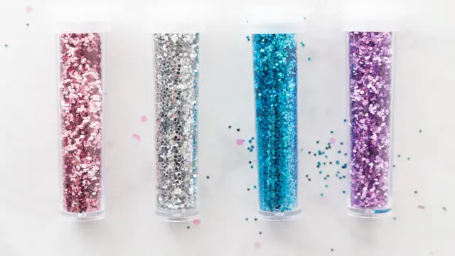 Ternyata Glitter Bisa Berbahaya Untuk Kehidupan Laut.