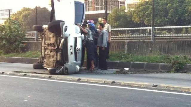 Diwarnai Kecelakaan, Lalu lintas Jakarta Minggu Pagi Ini lancar