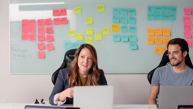 Ilustrasi pekerja keras