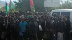 Mahasiswa University of Papua New Guinea menggelar demonstrasi di Ibu Kota Papua Nugini, Port Moresby, Rabu (8/6).  Setidaknya empat mahasiswa dilaporkan tewas ditembak polisi saat demo menuntut PM Papua Nugini, Peter O’Neill lengser. (PNGFM News/REUTERS)