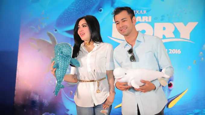 [Bintang] Raffi Ahmad dan Syahrini