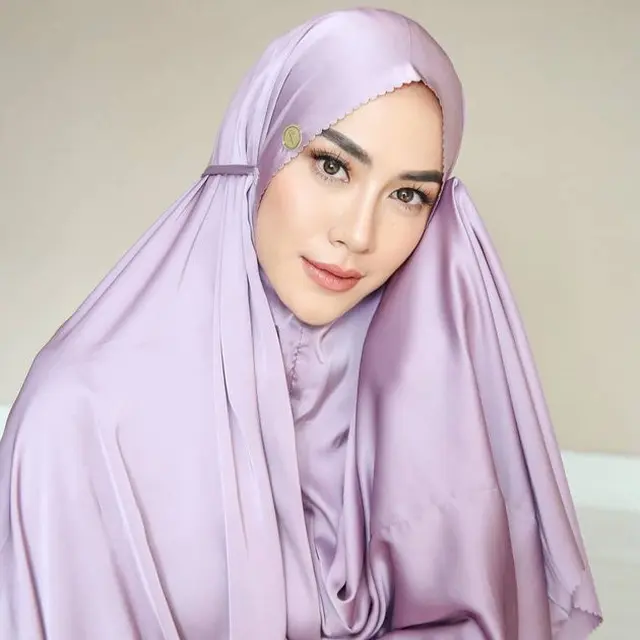 Gaya Baby Jovanca Kekasih Adilla Dimitri Kenakan Pakaian tertutup, credit: @babyjvnc