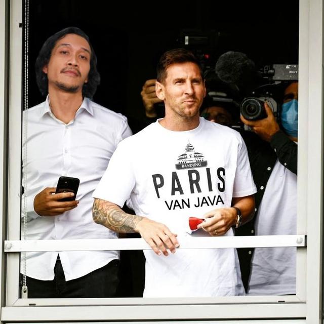 6 Editan Kaos Lionel Messi Usai Gabung PSG Ini Bikin Senyum-senyum