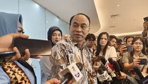 Menkominfo Budi Arie Setiadi usai menemui&nbsp;Komunitas Kreativitas Perempuan Indonesia Maju, di Kantor Kominfo, membahas judi online, Kamis (1/8/2024).(Liputan6.com/Agustin Setyo Wardani).