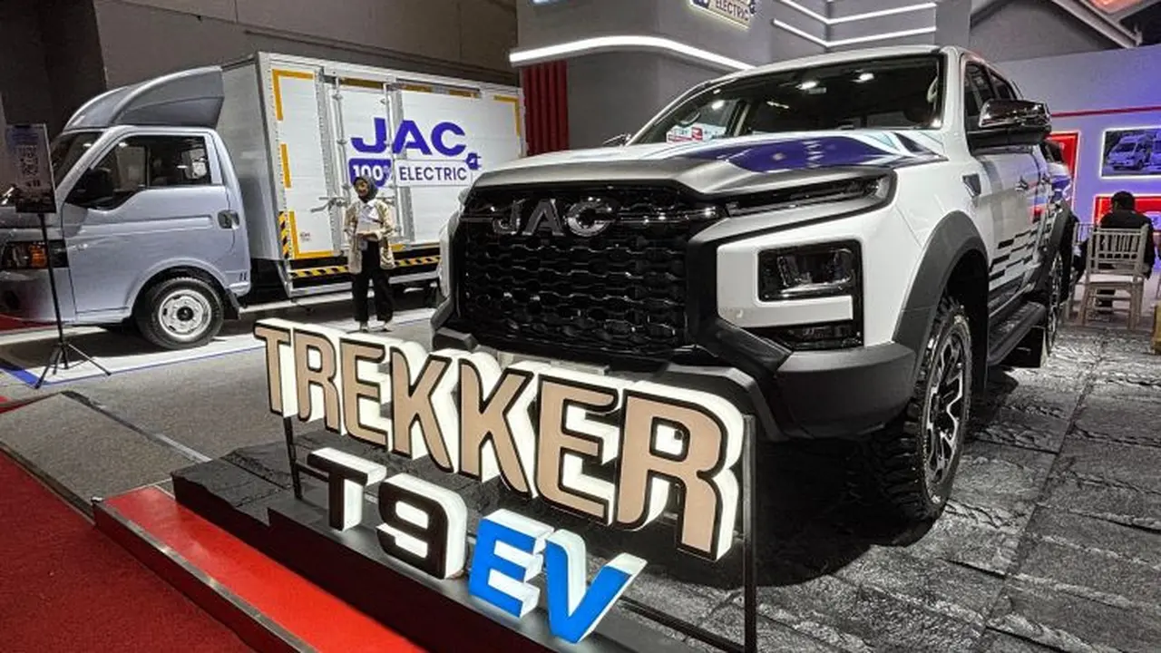 Mejeng di GIICOMVEC 2026, JAC Pamer Mobil Niaga Rakitan Lokal (Arief A/Liputan6.com)
