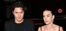 Former Canadian Prime Minister Justin Trudeau and pop star Katy Perry were spotted having lunch with former Japanese Prime Minister Fumio Kishida in Tokyo.