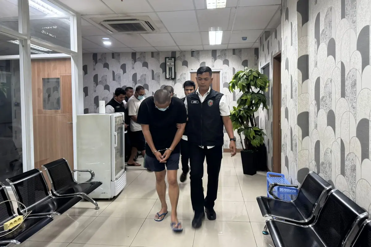 Tiga Debt Collector ditangkap polisi bandara
