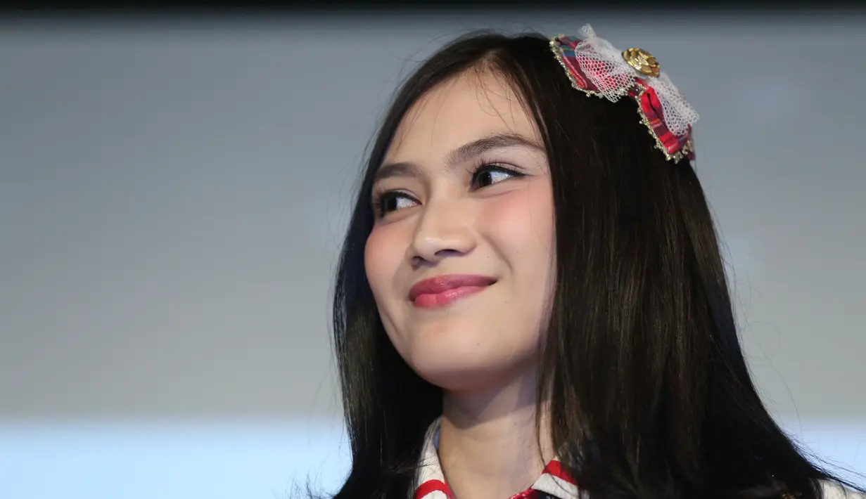 "Terus di tanggal 25 Maret ada handshake festival JKT48 Dirimu Melody, terakhir handshake aku juga sebagai member JKT48 di Balai Sudirman dan 31 Maret 2018 ada last stagenya aku sebagai member JKT48 di Theater JKT48," lanjutnya. (Nurwahyunan/Bintang.com)