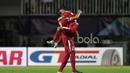 Hansamu Yama dan Rizky Pora merayakan gol saat melawan Thailand pada laga Final Piala AFF 2016 di Stadion Pakansari, Bogor, (14/12/2016). (Bola.com/Nicklas Hanoatubun)
